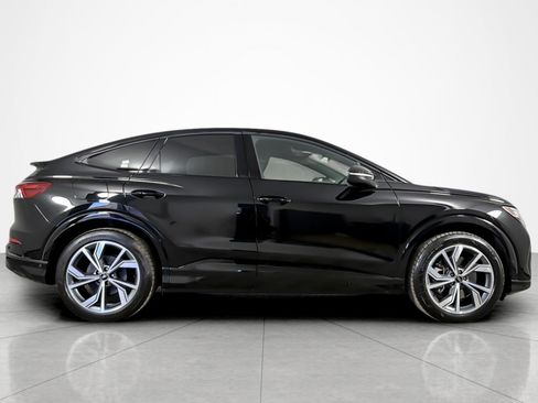 Used 2024 Audi Q4 e-tron Prestige w/ Black Optic Plus Package AWD/4WD image 6