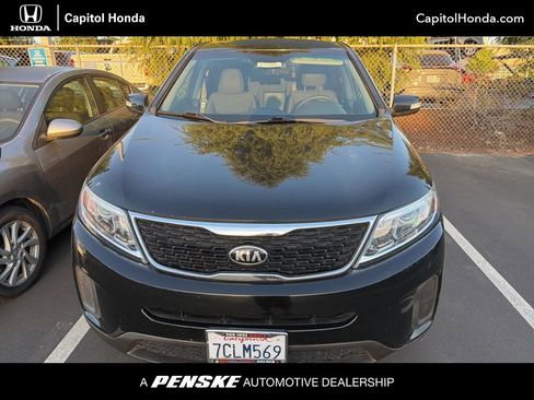 Used 2014 Kia Sorento LX FWD image 1