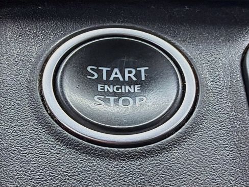 Used 2022 Land Rover Defender 110 X-Dynamic SE AWD/4WD image 35