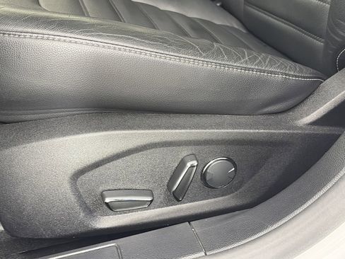 Certified 2018 Ford Fusion SE w/ Fusion SE Technology Package image 26