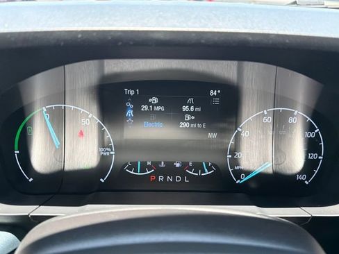 Used 2024 Ford Maverick XLT FWD image 11