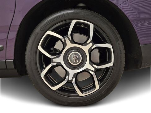 Certified 2023 Rolls-Royce Cullinan Black Badge w/ Driver's Package image 16