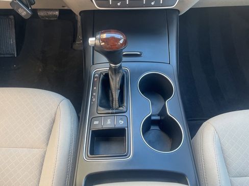 Used 2018 Kia Sorento LX image 17