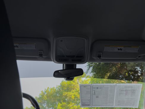 Used 2019 Chevrolet Impala LT FWD image 58