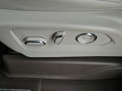 Used 2023 GMC Yukon Denali image 25