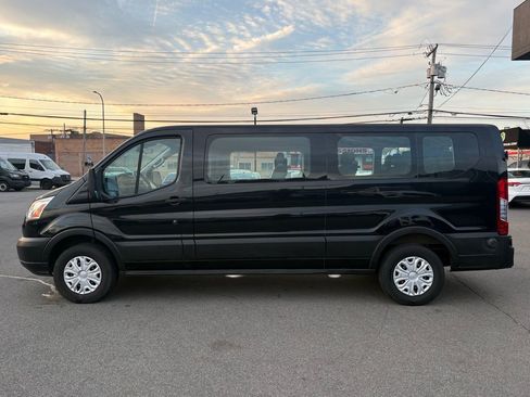 Used 2019 Ford Transit 350 XLT image 4
