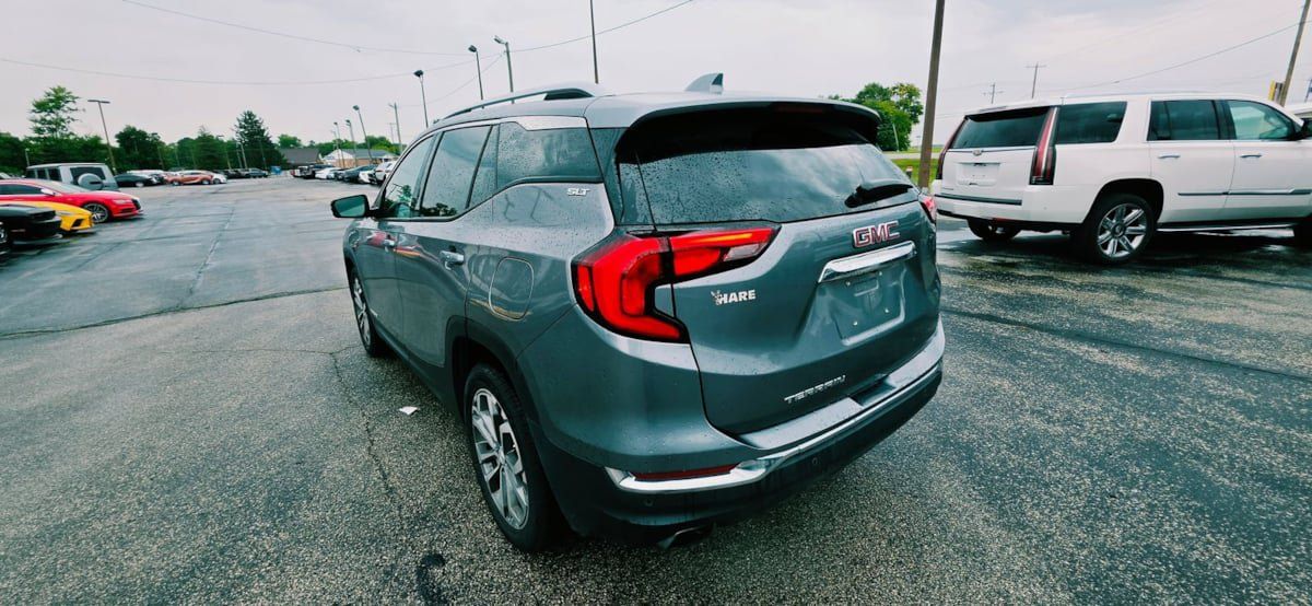 Used 2018 GMC Terrain SLT w/ Preferred Package FWD image 5