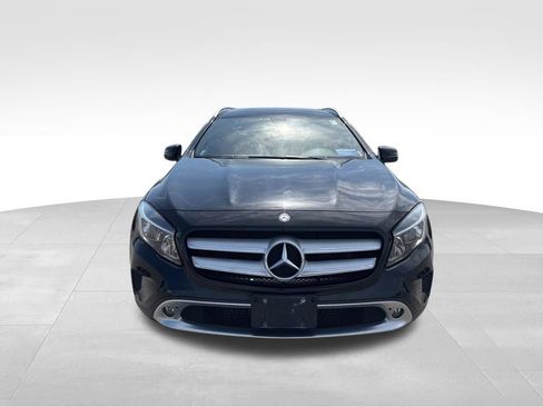 Used 2017 Mercedes-Benz GLA 250 4MATIC image 2