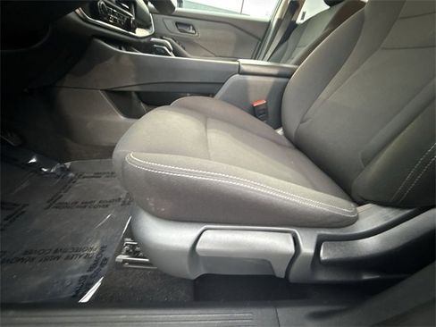 Certified 2023 Nissan Rogue S image 12