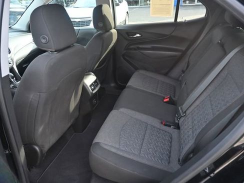 Used 2022 Chevrolet Equinox LT image 24