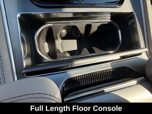 New 2026 Jeep Grand Wagoneer L w/ 8-Passenger Seating Package image 16