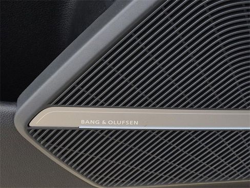 Used 2023 Audi Q5 2.0T Premium Plus w/ Premium Plus Package image 29