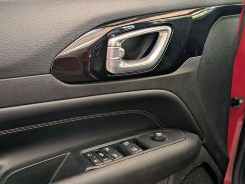 Used 2023 Jeep Compass Limited image 13