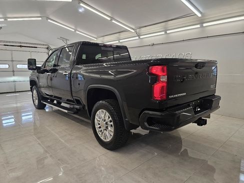 Used 2023 Chevrolet Silverado 3500 High Country w/ Z71 Off-Road Package AWD/4WD image 5