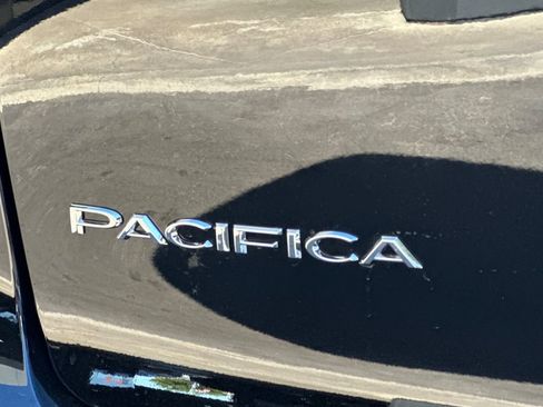 New 2027 Chrysler Pacifica Select FWD image 27