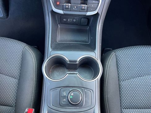 Used 2024 GMC Terrain SLE FWD image 42