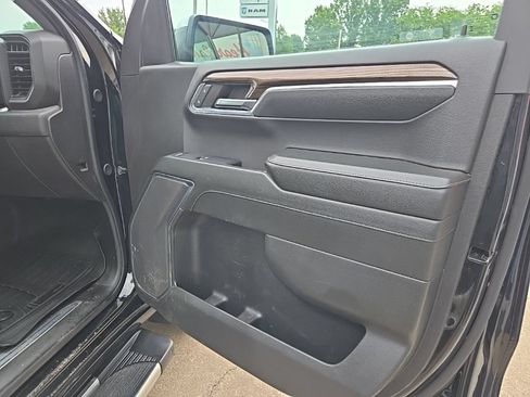 Used 2024 Chevrolet Silverado 1500 LT w/ Leather Package AWD/4WD image 85