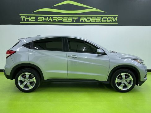 Used 2022 Honda HR-V LX image 11