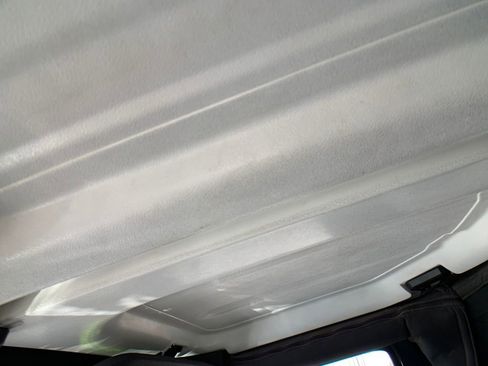 Used 2017 Jeep Wrangler Rubicon w/ Power Convenience Group image 22