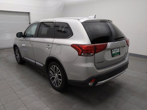 Used 2018 Mitsubishi Outlander SE image 5