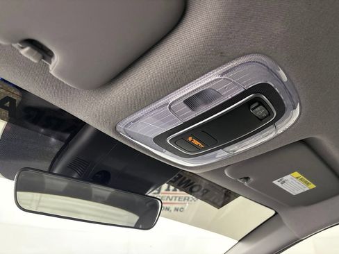 Used 2025 Hyundai Elantra Sport FWD image 21