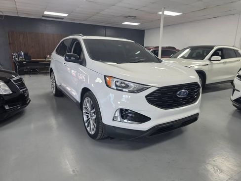 Used 2022 Ford Edge SEL w/ Sport Appearance Package AWD/4WD image 2