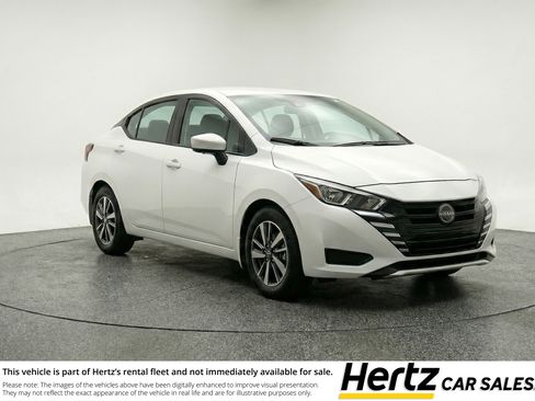 Used 2025 Nissan Versa SV w/ Trunk Package FWD image 1