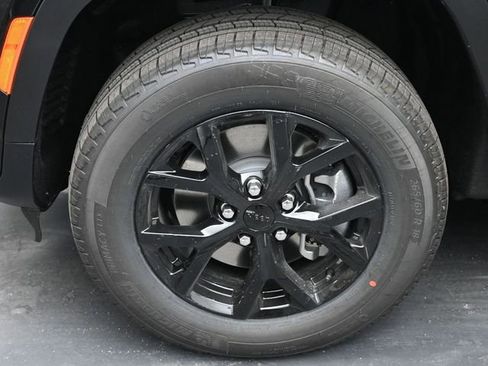 New 2026 Jeep Grand Cherokee L 4WD image 38