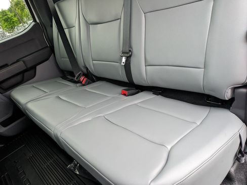 New 2025 Ford F550 4x4 Crew Cab image 26