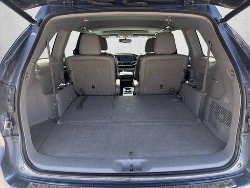 Used 2016 Toyota Highlander Limited FWD image 21
