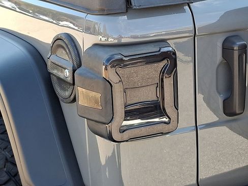 Used 2023 Jeep Wrangler Sport S image 10