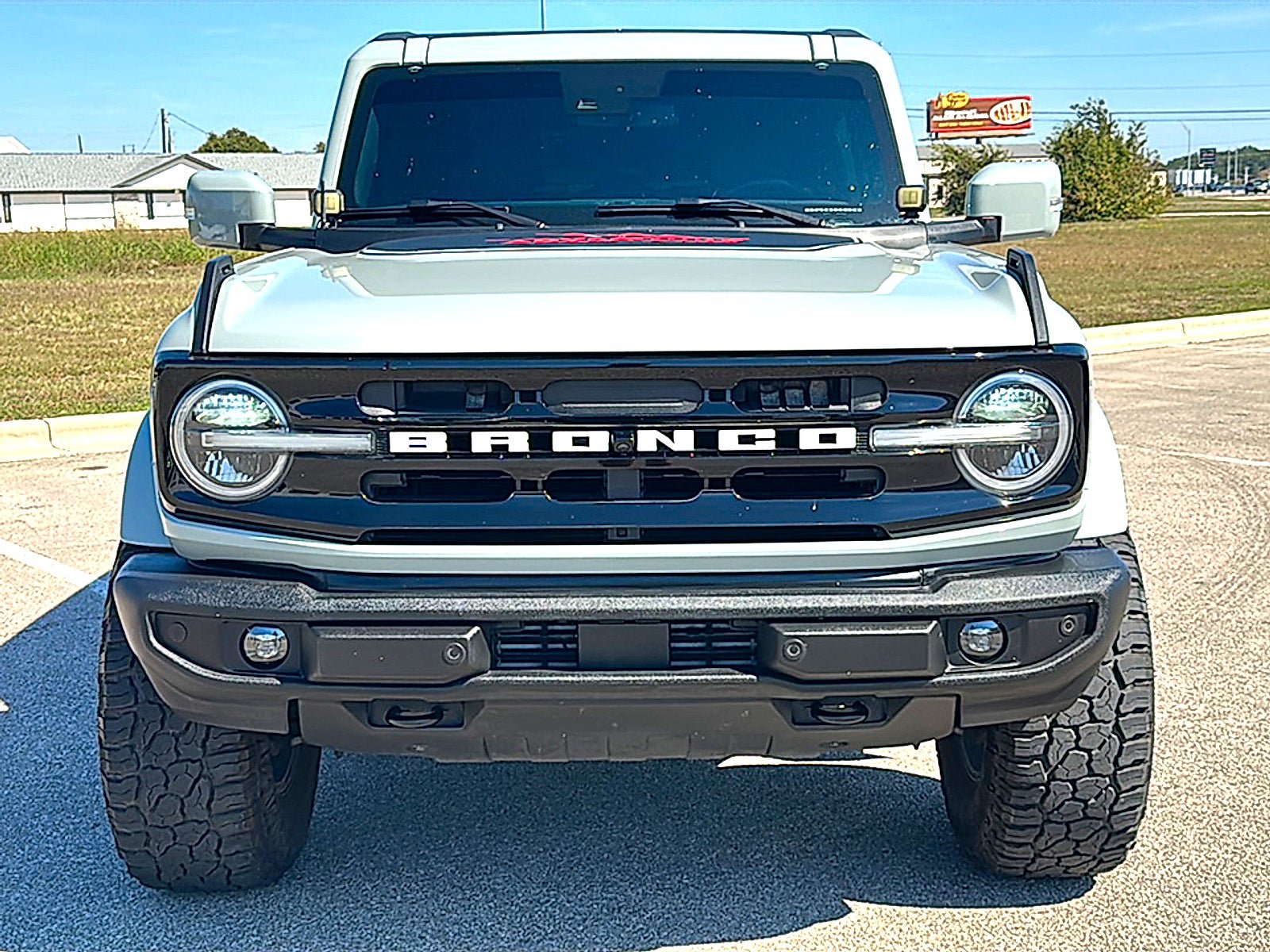 Used 2022 Ford Bronco Outer Banks AWD/4WD image 11