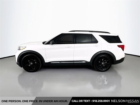 Used 2020 Ford Explorer XLT w/ Equipment Group 202A image 8