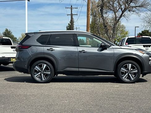 Used 2026 Nissan Rogue SL image 3