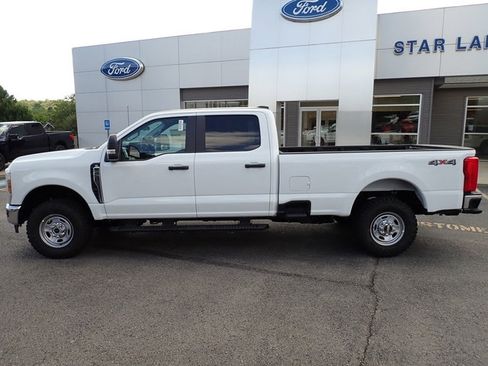 New 2026 Ford F250 XL w/ XL Off-Road Package image 2