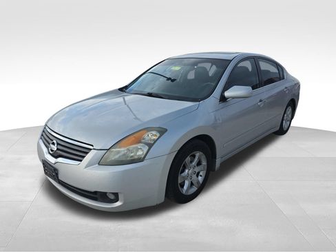 Used 2009 Nissan Altima 2.5 SL w/ SL Pkg FWD image 1