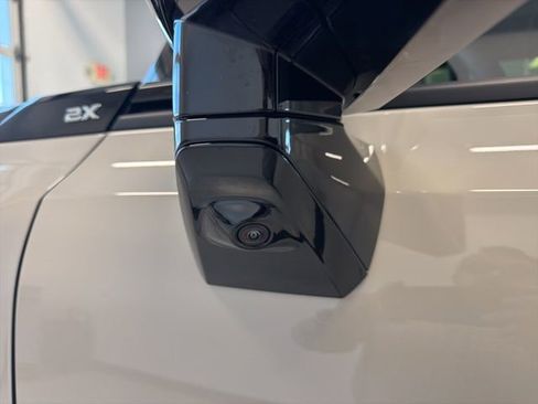 New 2026 GMC Hummer EV 4x4 Crew Cab image 11