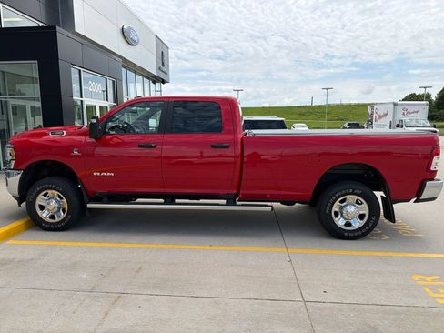 Used 2024 RAM 2500 Big Horn w/ Snow Chief Group AWD/4WD image 10