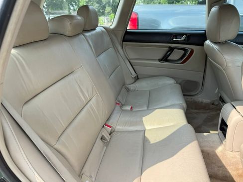 Used 2005 Subaru Outback 2.5i Limited AWD/4WD image 15