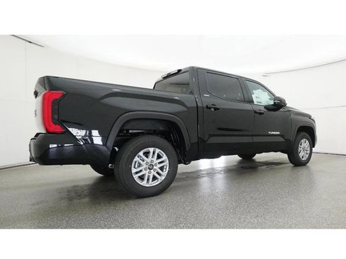 New 2026 Toyota Tundra SR5 AWD/4WD image 25