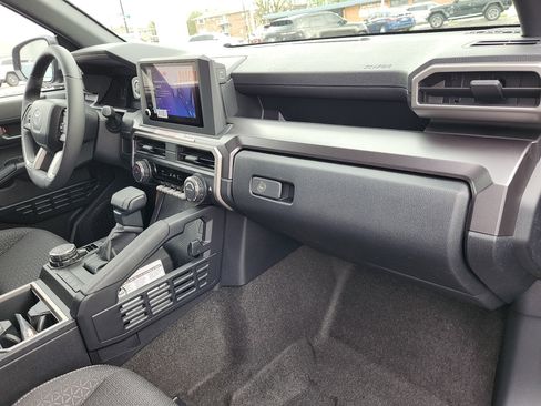 Used 2026 Toyota 4Runner SR5 AWD/4WD image 29
