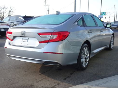 Used 2018 Honda Accord LX image 5