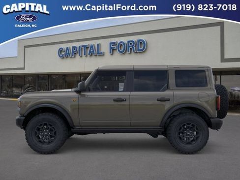 New 2026 Ford Bronco Badlands AWD/4WD image 3