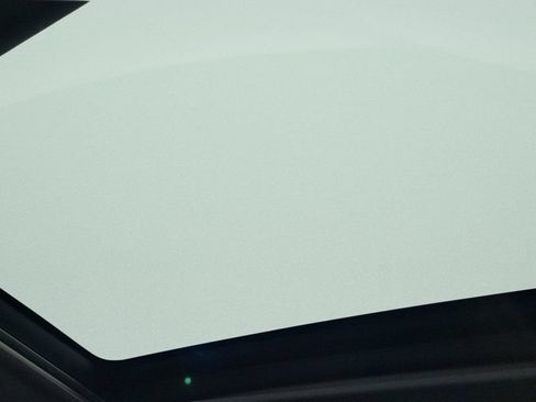 Used 2020 Toyota Camry XSE FWD image 17