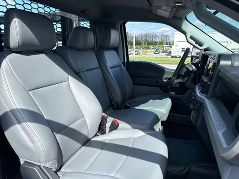 Used 2024 Ford F550 4x4 Regular Cab Super Duty image 14