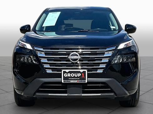 Certified 2025 Nissan Rogue SV AWD/4WD image 4