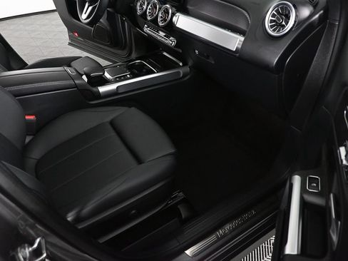 Certified 2023 Mercedes-Benz GLB 250 image 22