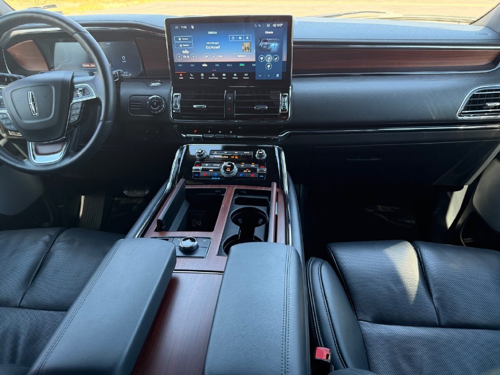 Used 2023 Lincoln Navigator Reserve AWD/4WD image 33