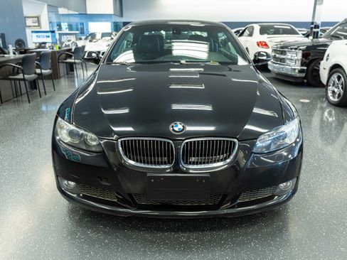 Used 2009 BMW 335i Convertible w/ Premium Pkg RWD image 2