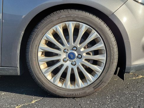 Used 2012 Ford Focus Titanium image 5